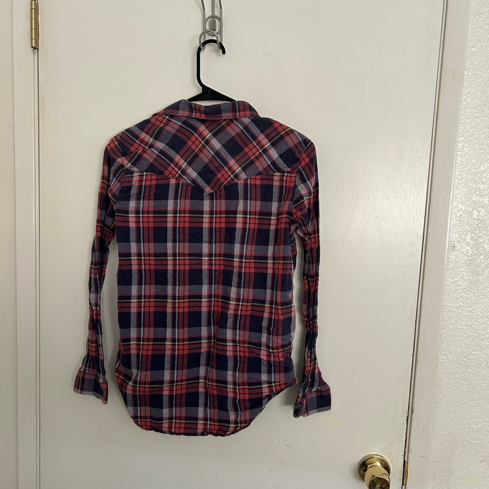 American Eagle Outfitters Red and Blue Plaid Button Down Shirt